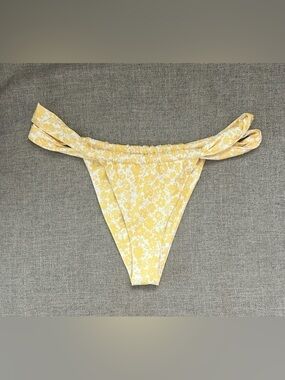 Stone Fox Swim Bijou Bikini Bottom Yellow Banana Le Fleur Print